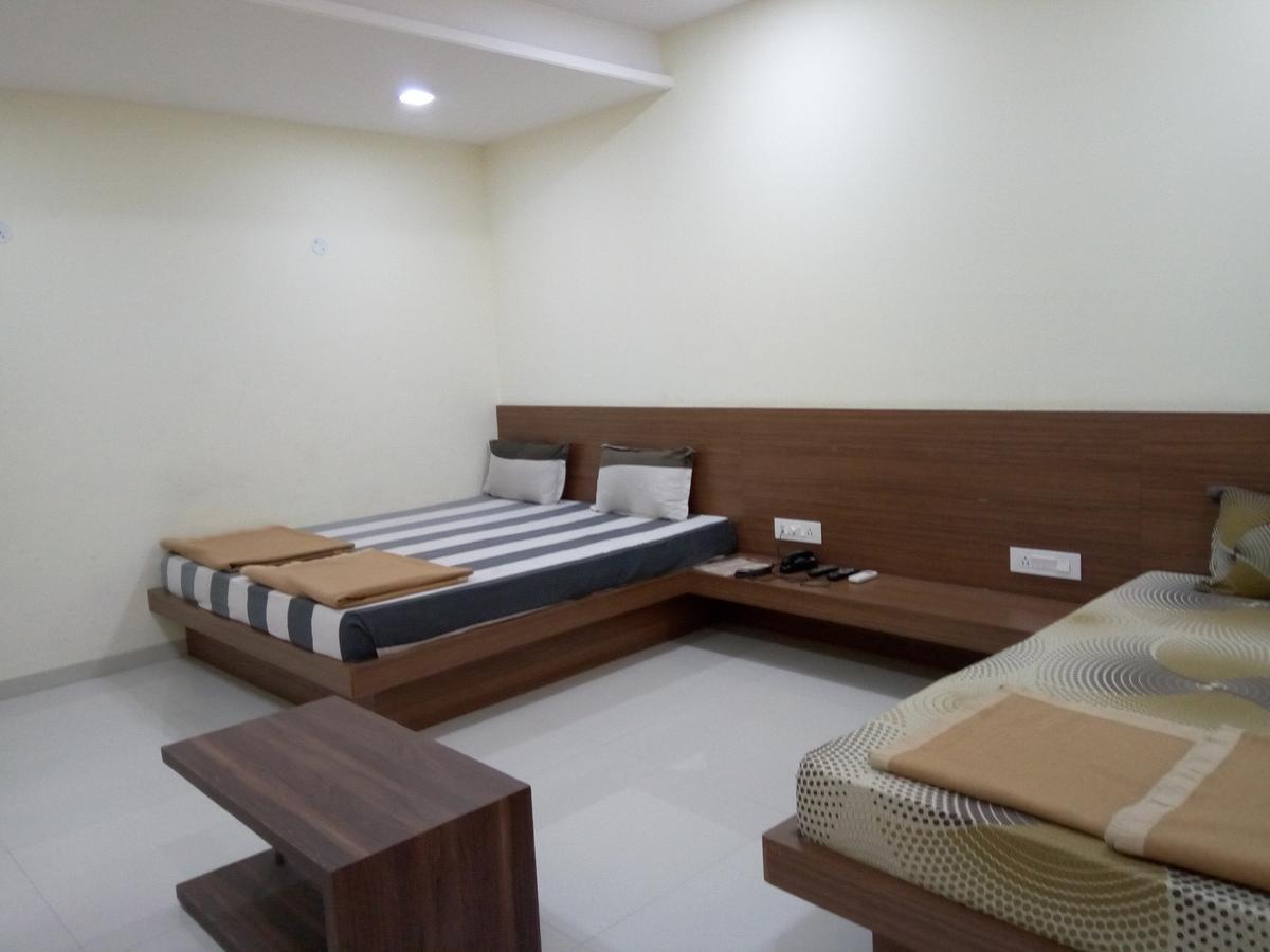 Casa Green Hotel Shirdi Zewnętrze zdjęcie